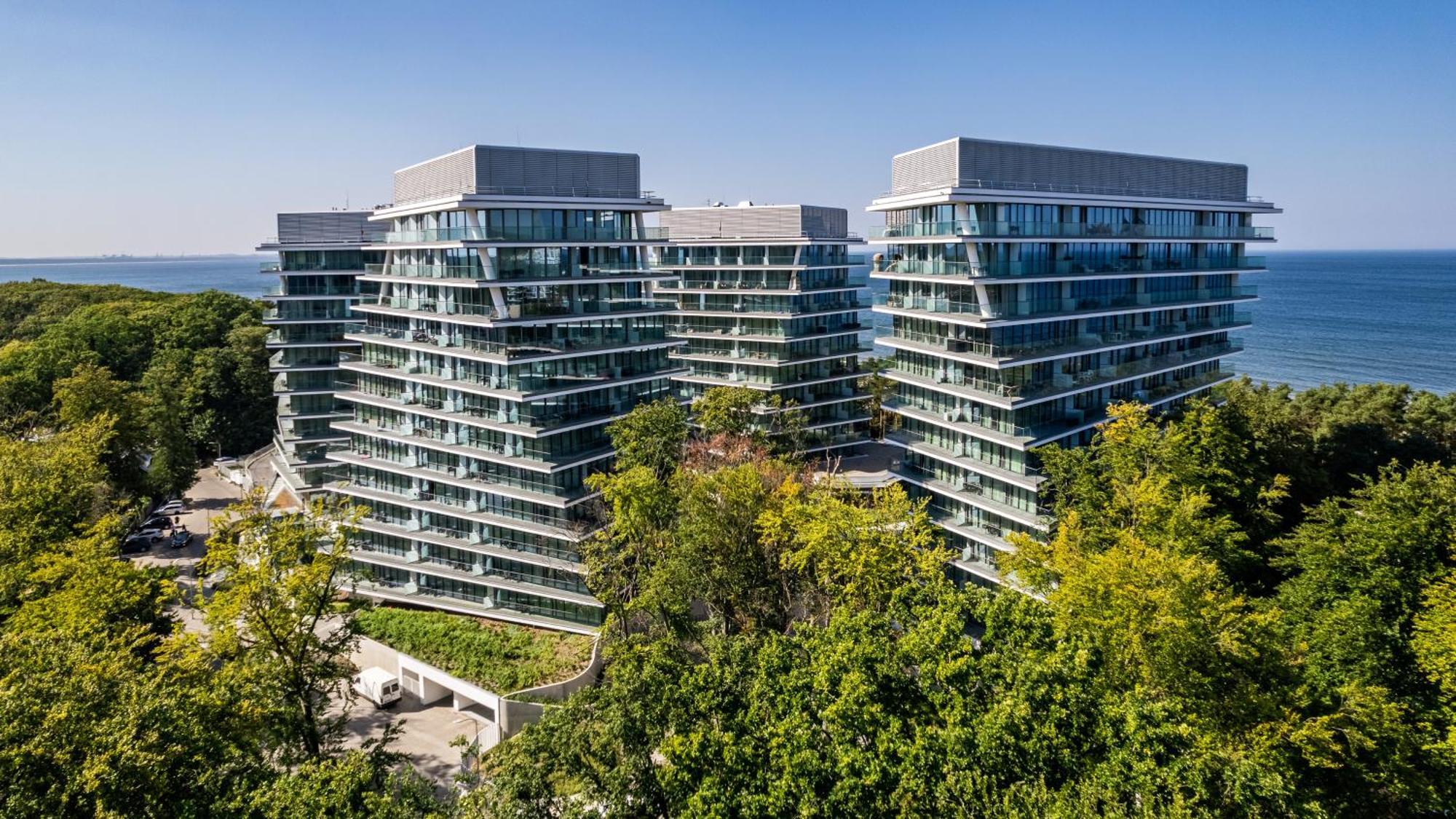 מידזיזדרויה Prywatne Apartamenty Sun & Snow W Wave Z Basenem מראה חיצוני תמונה